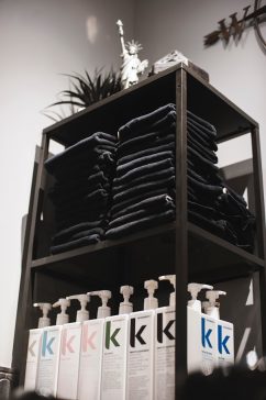 display-stand-kevin-murphy